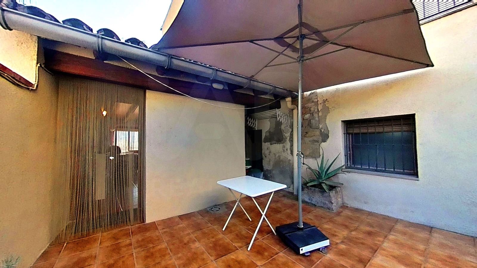 2 sovrum Lägenhet till salu i Corbera d'Ebre med pool - 74 000 € (Ref: 10179751)