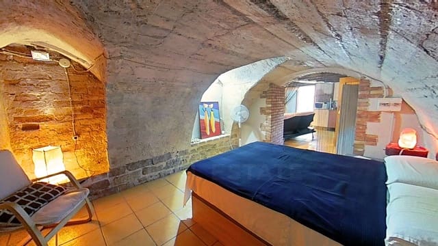 2 sovrum Lägenhet till salu i Corbera d'Ebre med pool - 74 000 € (Ref: 10179751)