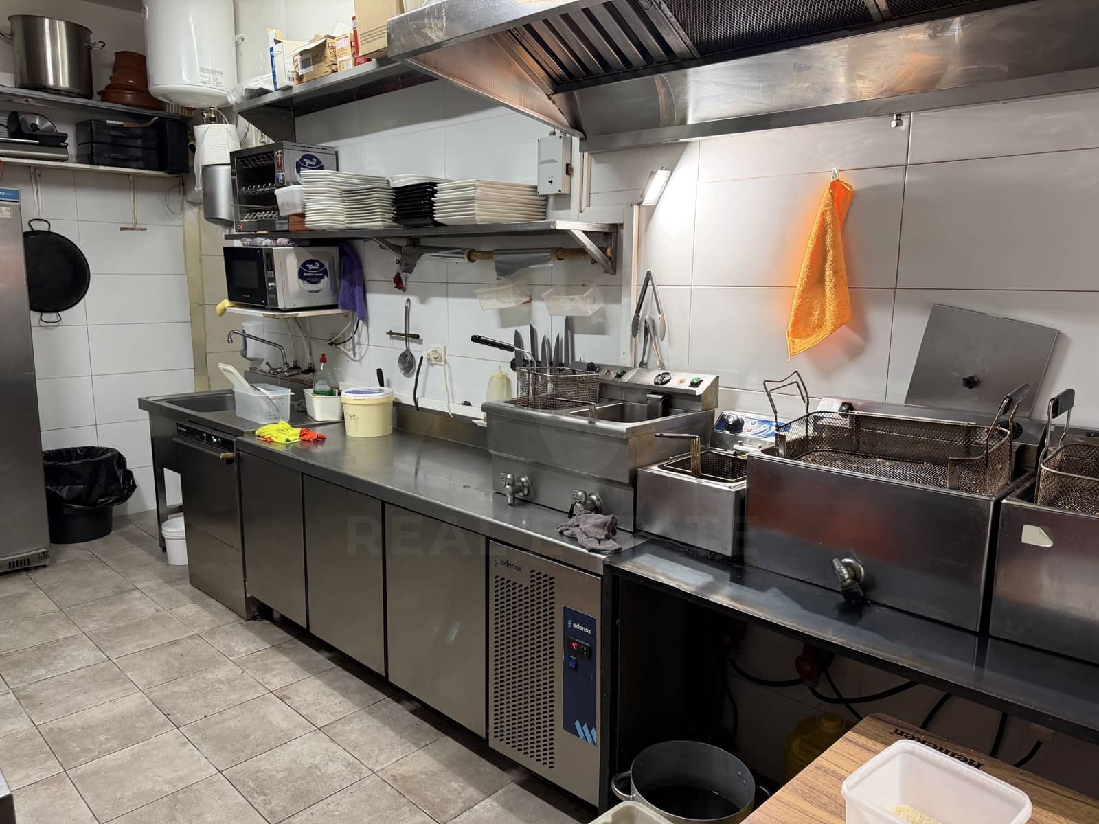 Erhverv til salg i Valladolid by - € 325.000 (Ref: 10179754)