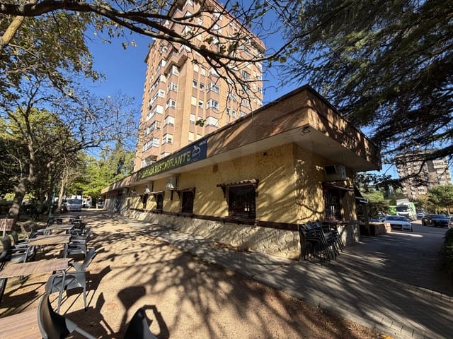 Erhverv til salg i Valladolid by - € 325.000 (Ref: 10179754)