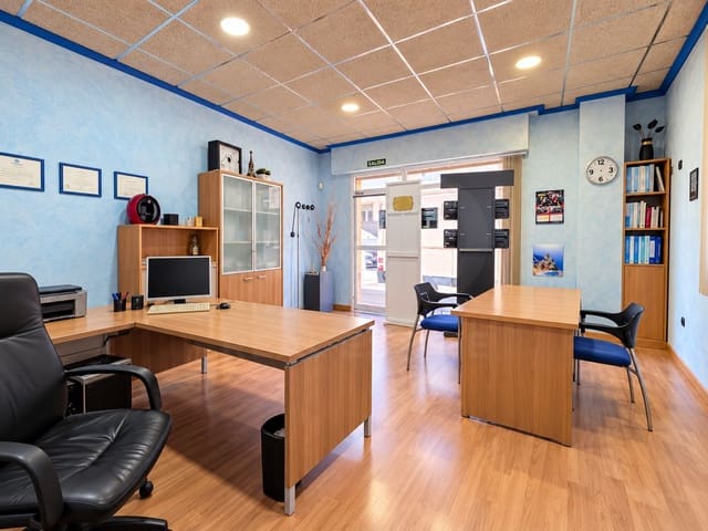 3 slaapkamer Commercieel te koop in Beniaján, Murcia stad - € 125.000 (Ref: 10179755)