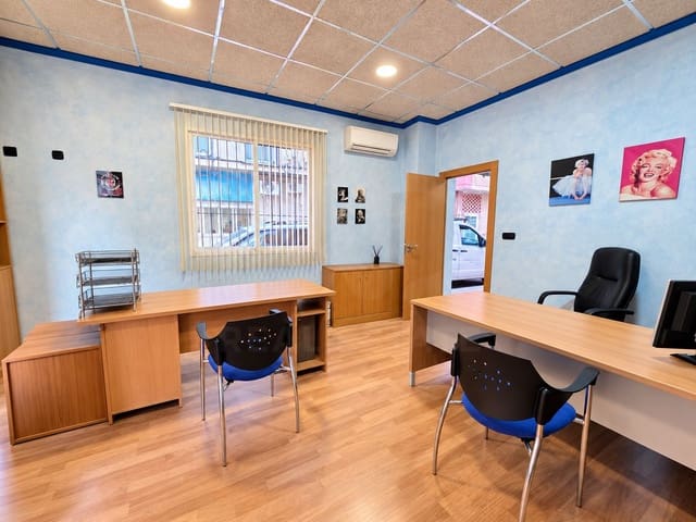 3 slaapkamer Commercieel te koop in Beniaján, Murcia stad - € 125.000 (Ref: 10179755)