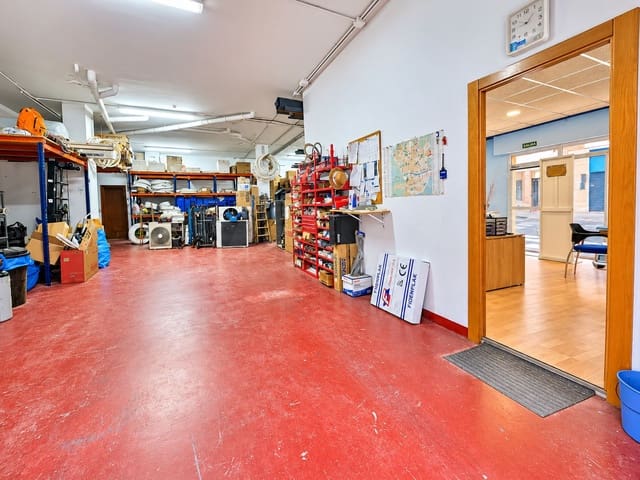 3 slaapkamer Commercieel te koop in Beniaján, Murcia stad - € 125.000 (Ref: 10179755)