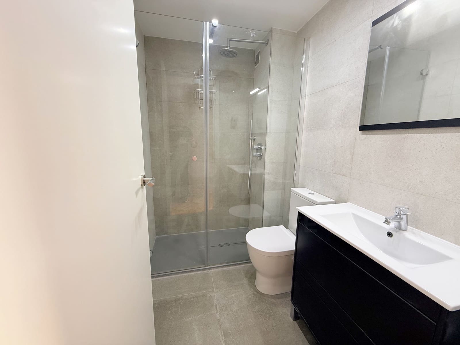 3 soverom Leilighet til leie i Mostoles med svømmebasseng garasje - € 1 450 (Ref: 10179756)