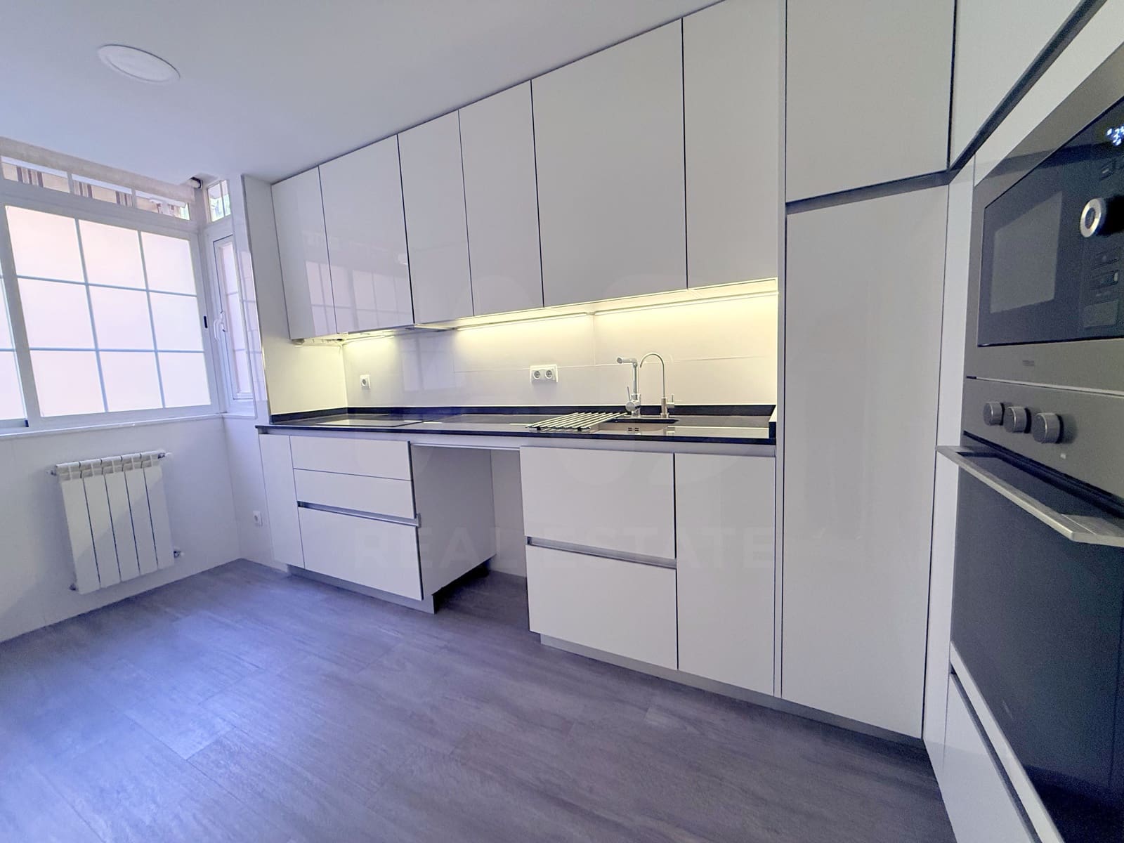 3 soverom Leilighet til leie i Mostoles med svømmebasseng garasje - € 1 450 (Ref: 10179756)