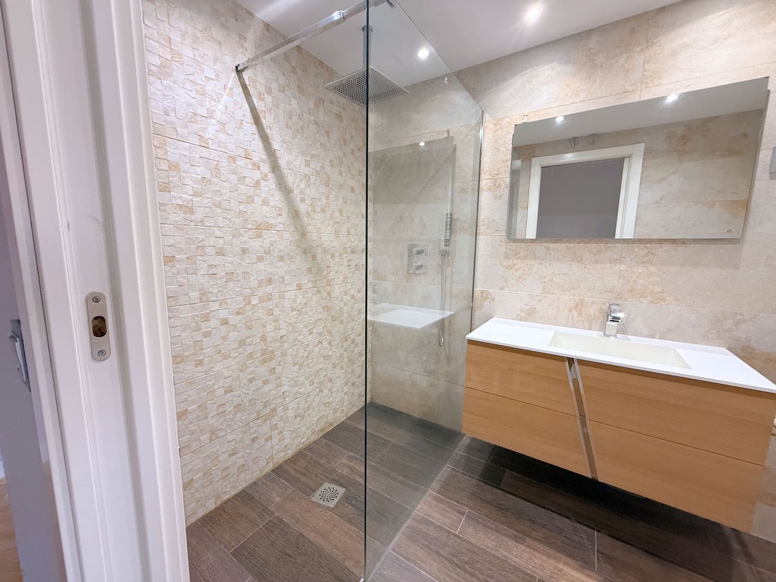 3 soverom Leilighet til leie i Mostoles med svømmebasseng garasje - € 1 450 (Ref: 10179756)