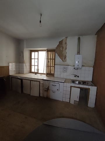 6 bedroom Townhouse for sale in Valderrey - € 49,900 (Ref: 10179757)