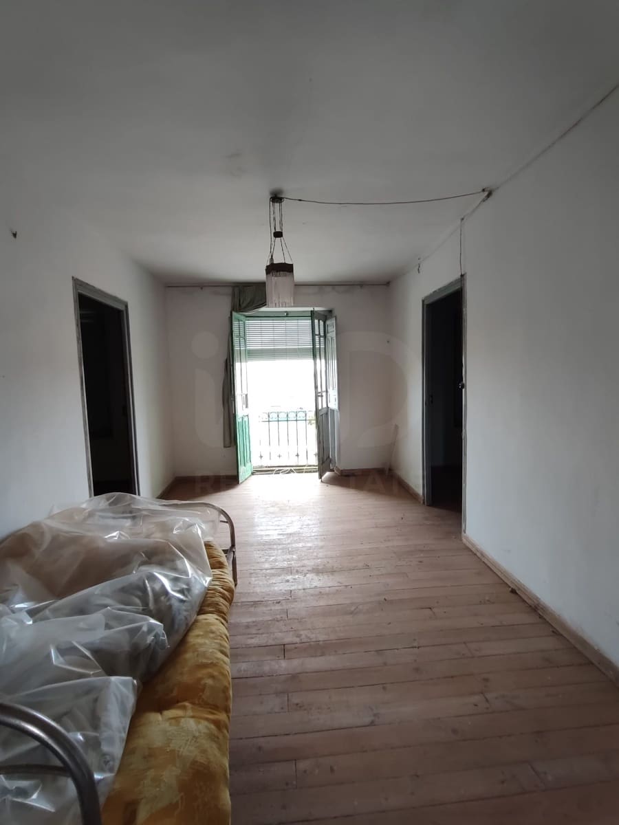 6 bedroom Townhouse for sale in Valderrey - € 49,900 (Ref: 10179757)