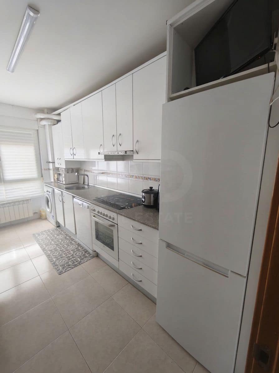 3 slaapkamer Appartement te koop in Valencia de Don Juan met garage - € 120.000 (Ref: 10180541)
