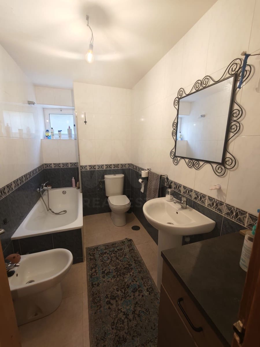 3 slaapkamer Appartement te koop in Valencia de Don Juan met garage - € 120.000 (Ref: 10180541)