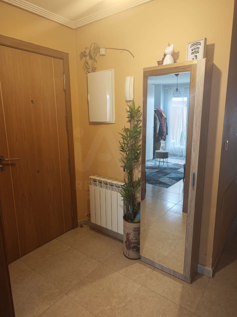 3 slaapkamer Appartement te koop in Valencia de Don Juan met garage - € 120.000 (Ref: 10180541)