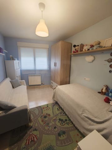 3 slaapkamer Appartement te koop in Valencia de Don Juan met garage - € 120.000 (Ref: 10180541)