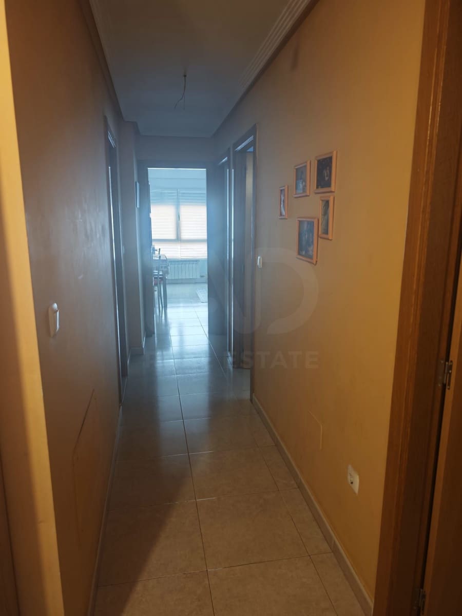 3 slaapkamer Appartement te koop in Valencia de Don Juan met garage - € 120.000 (Ref: 10180541)
