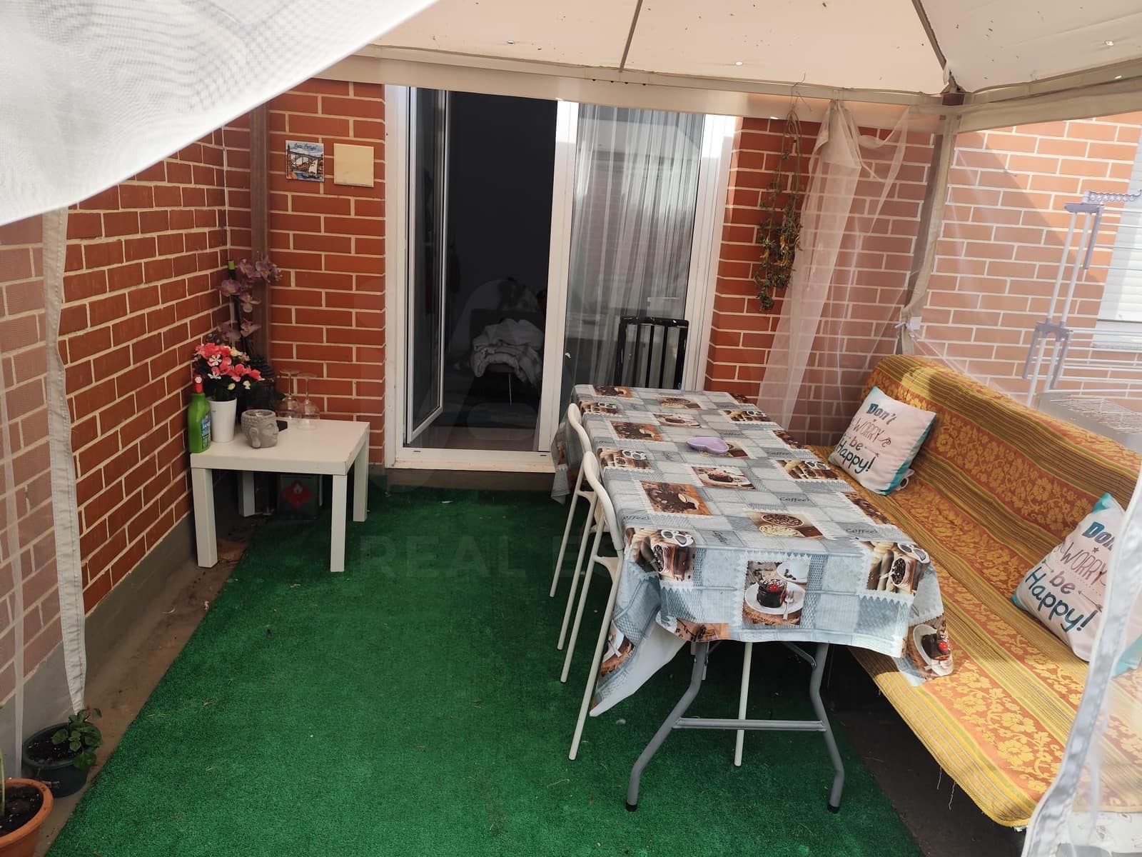 3 slaapkamer Appartement te koop in Valencia de Don Juan met garage - € 120.000 (Ref: 10180541)