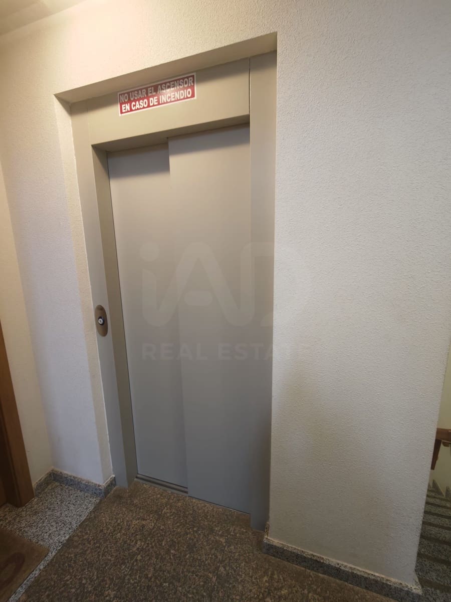 3 slaapkamer Appartement te koop in Valencia de Don Juan met garage - € 120.000 (Ref: 10180541)
