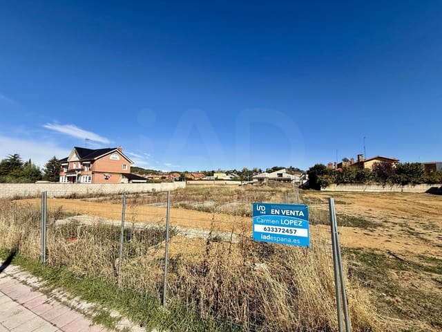 Tomt till salu i León stad - 450 000 € (Ref: 10182003)