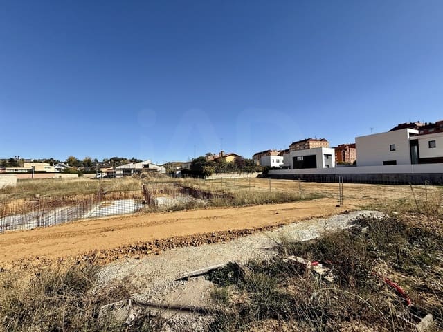 Tomt till salu i León stad - 450 000 € (Ref: 10182003)