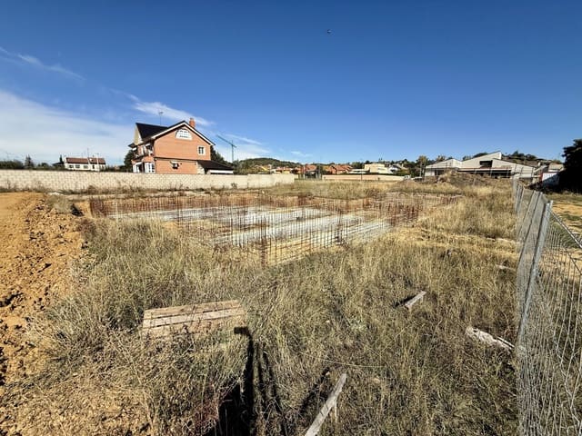 Tomt till salu i León stad - 450 000 € (Ref: 10182003)