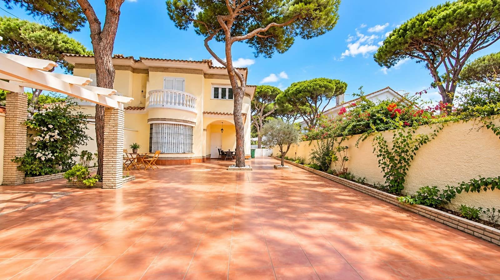 4 Zimmer Haus zu verkaufen in Chiclana de la Frontera mit Pool - 950.000 € (Ref: 10182005)