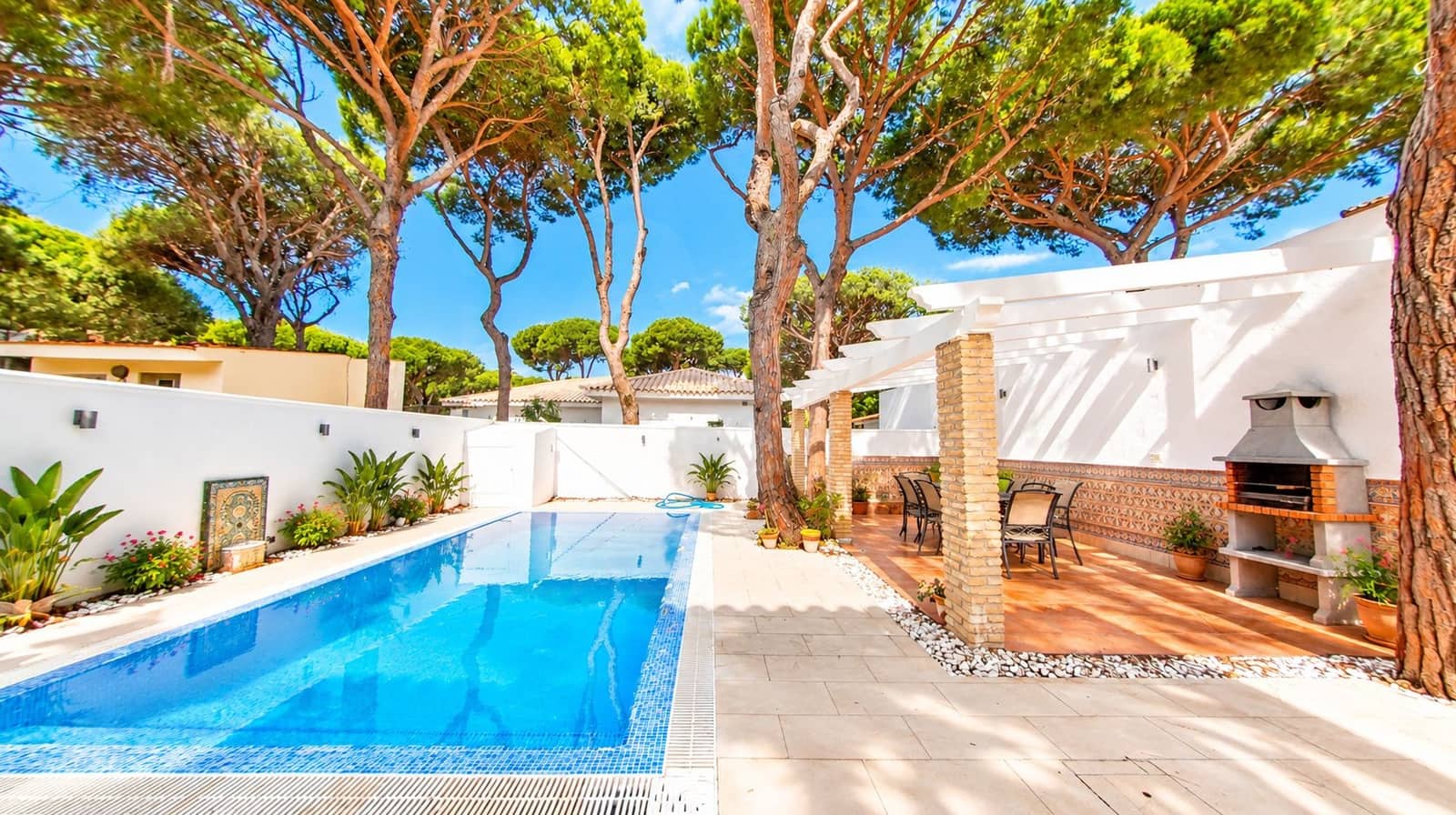 4 Zimmer Haus zu verkaufen in Chiclana de la Frontera mit Pool - 950.000 € (Ref: 10182005)