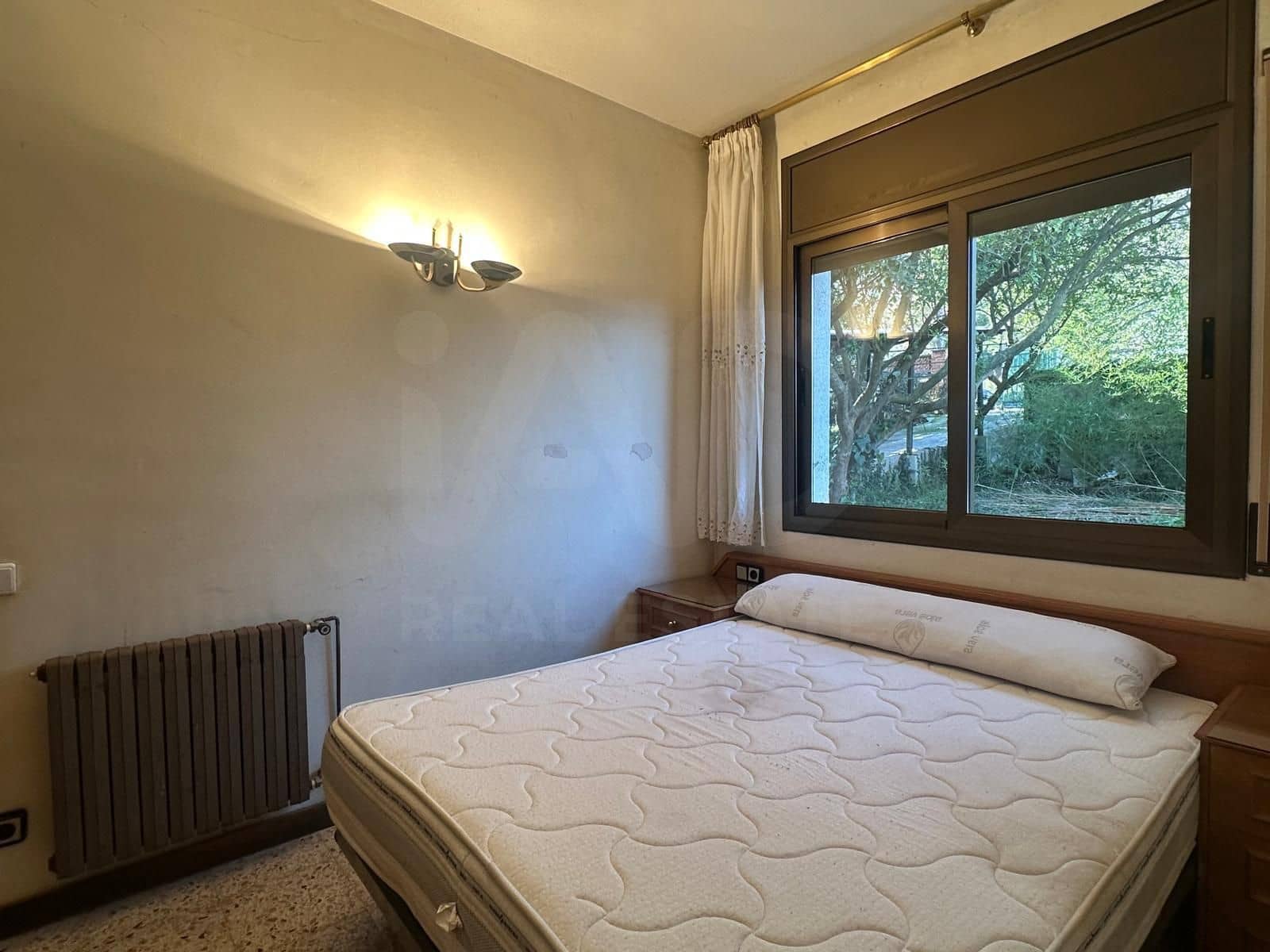 3 sypialnia Dom na sprzedaż w Masquefa z garażem - 253 000 € (Ref: 10182014)