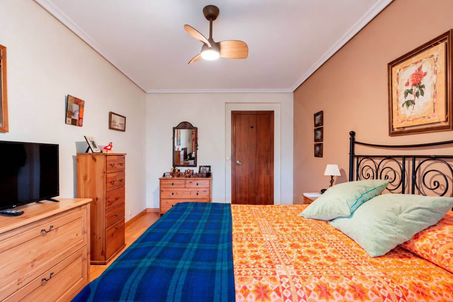 4 bedroom Apartment for sale in Madrid city - € 479,000 (Ref: 10182382)