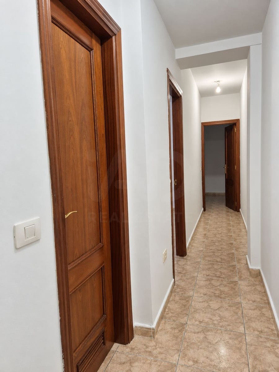 3 soveværelse Lejlighed til salg i San Cristobal de La Laguna med garage - € 220.000 (Ref: 10182383)