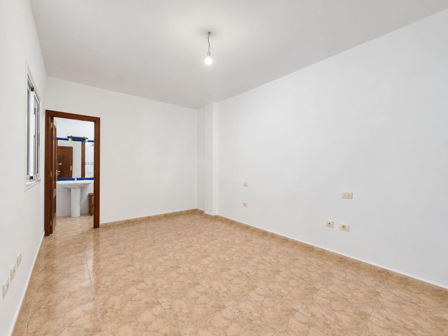 3 soveværelse Lejlighed til salg i San Cristobal de La Laguna med garage - € 220.000 (Ref: 10182383)