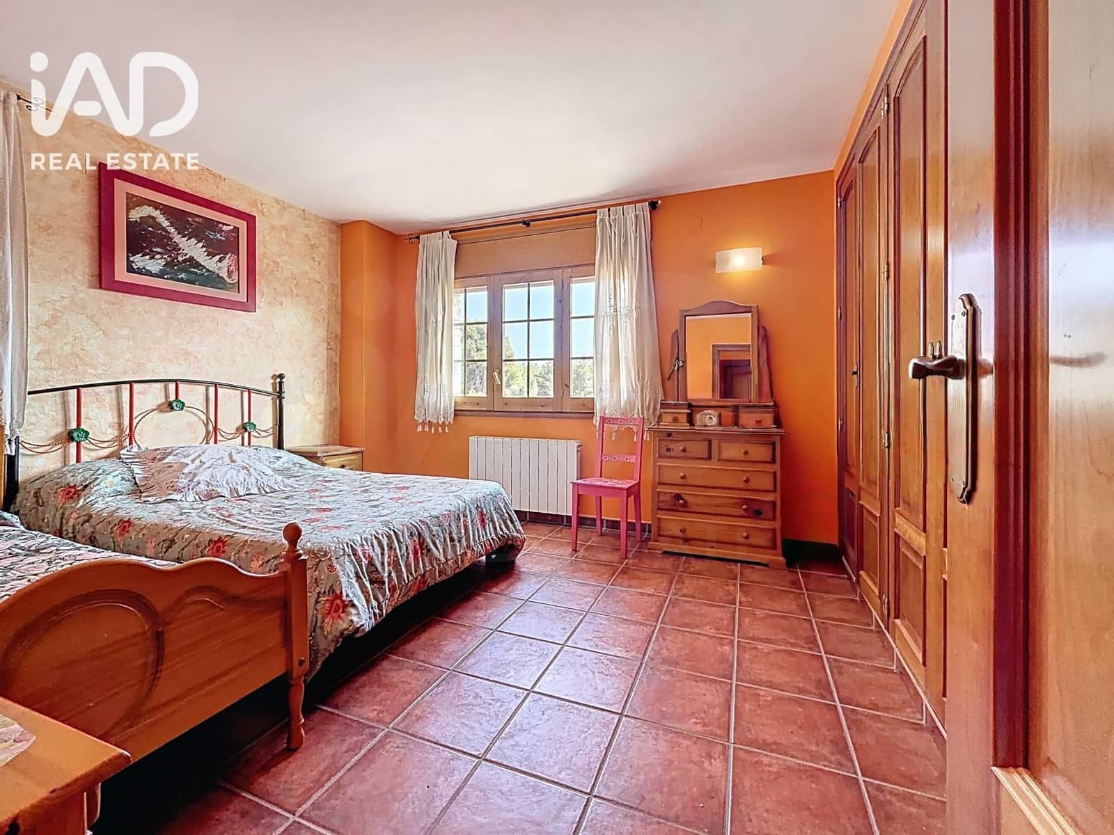 5 chambre Maison de Ville à vendre à Roda de Bara avec garage - 845 000 € (Ref: 10182386)