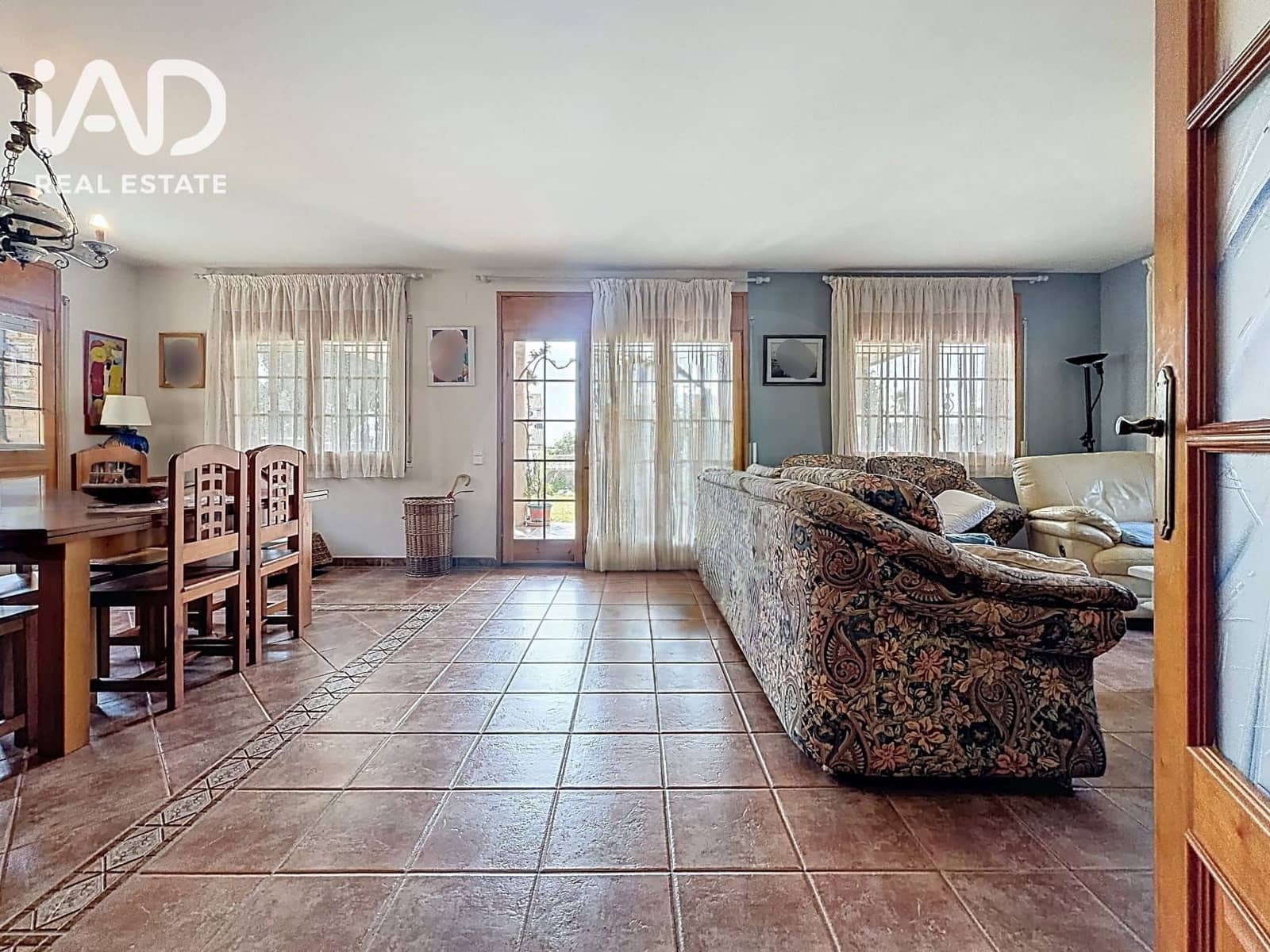 5 chambre Maison de Ville à vendre à Roda de Bara avec garage - 845 000 € (Ref: 10182386)
