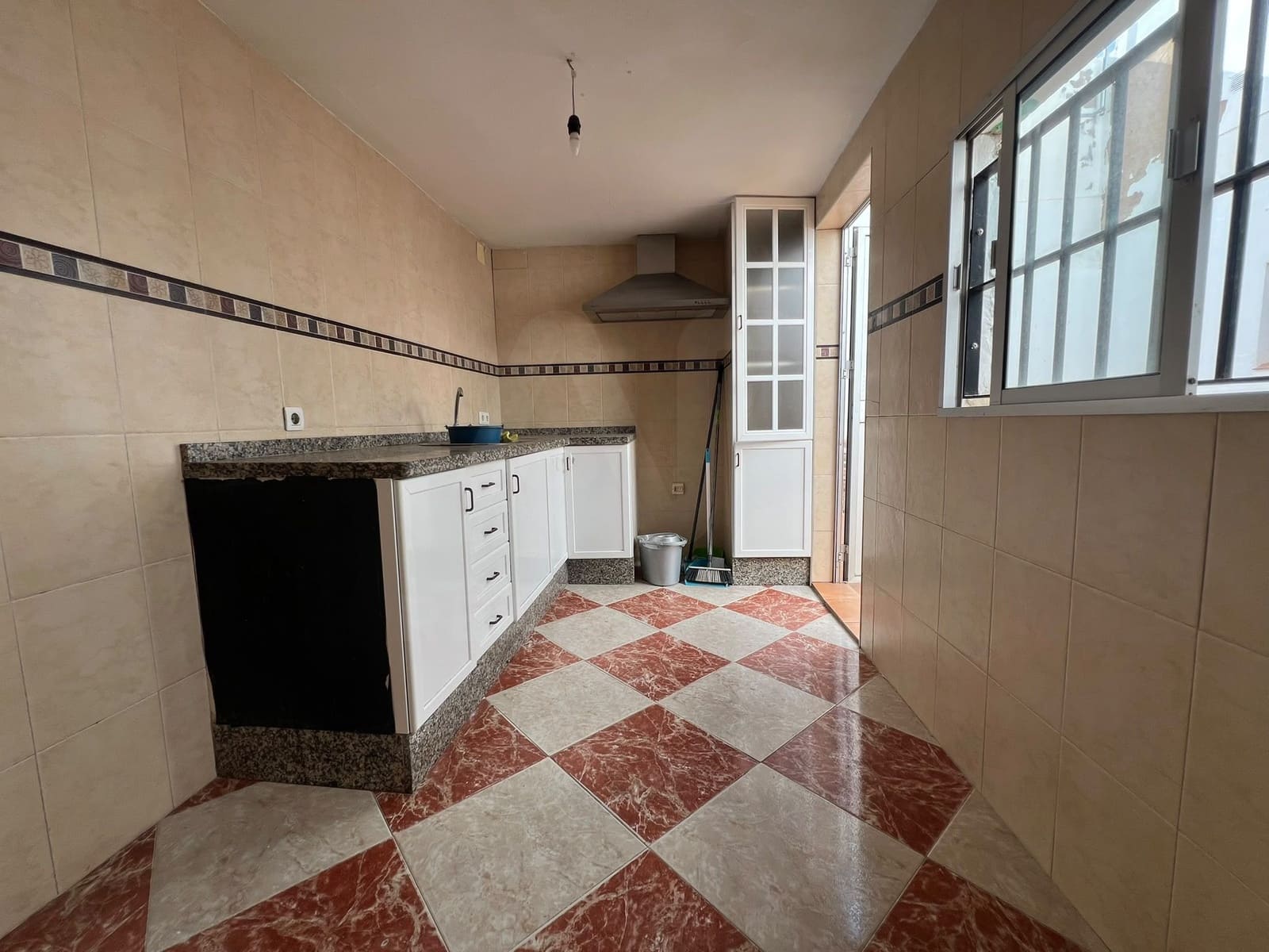 5 sypialnia Dom na sprzedaż w Lepe - 140 000 € (Ref: 10182388)