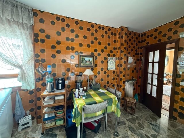 3 soveværelse Lejlighed til salg i León by med garage - € 440.000 (Ref: 10182389)