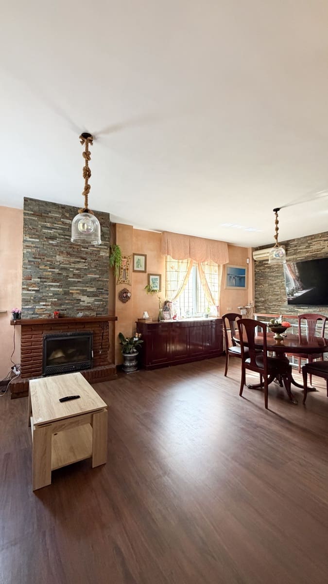 Casa de 4 habitaciones en Alhaurín de la Torre en venta con piscina garaje - 569.900 € (Ref: 10182392)