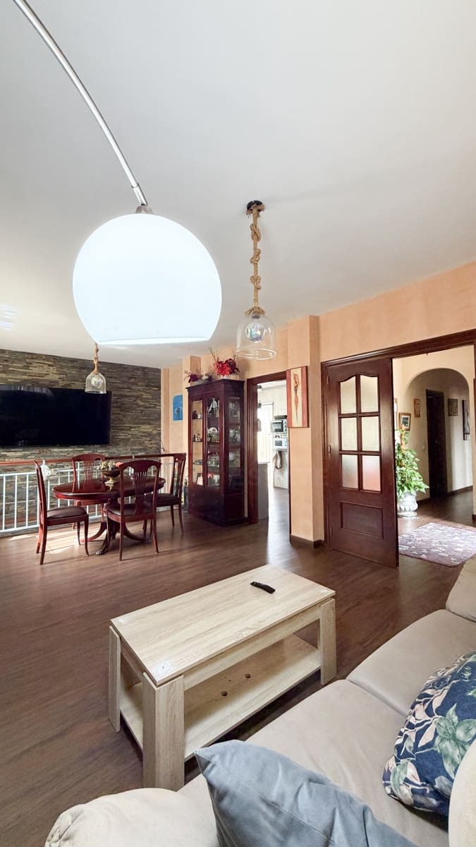 Casa de 4 habitaciones en Alhaurín de la Torre en venta con piscina garaje - 569.900 € (Ref: 10182392)