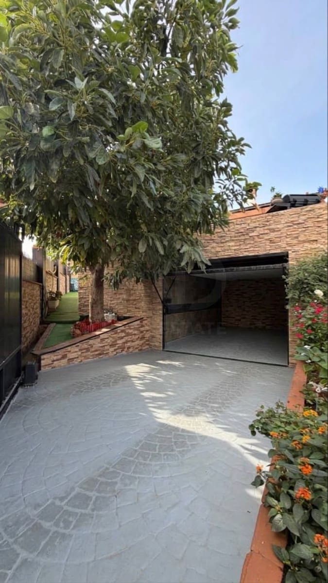 Casa de 4 habitaciones en Alhaurín de la Torre en venta con piscina garaje - 569.900 € (Ref: 10182392)