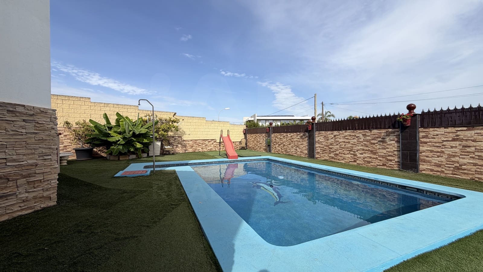 Casa de 4 habitaciones en Alhaurín de la Torre en venta con piscina garaje - 569.900 € (Ref: 10182392)