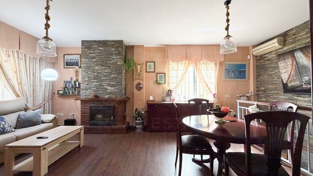 Casa de 4 habitaciones en Alhaurín de la Torre en venta con piscina garaje - 569.900 € (Ref: 10182392)