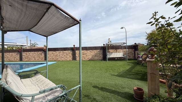 Casa de 4 habitaciones en Alhaurín de la Torre en venta con piscina garaje - 569.900 € (Ref: 10182392)