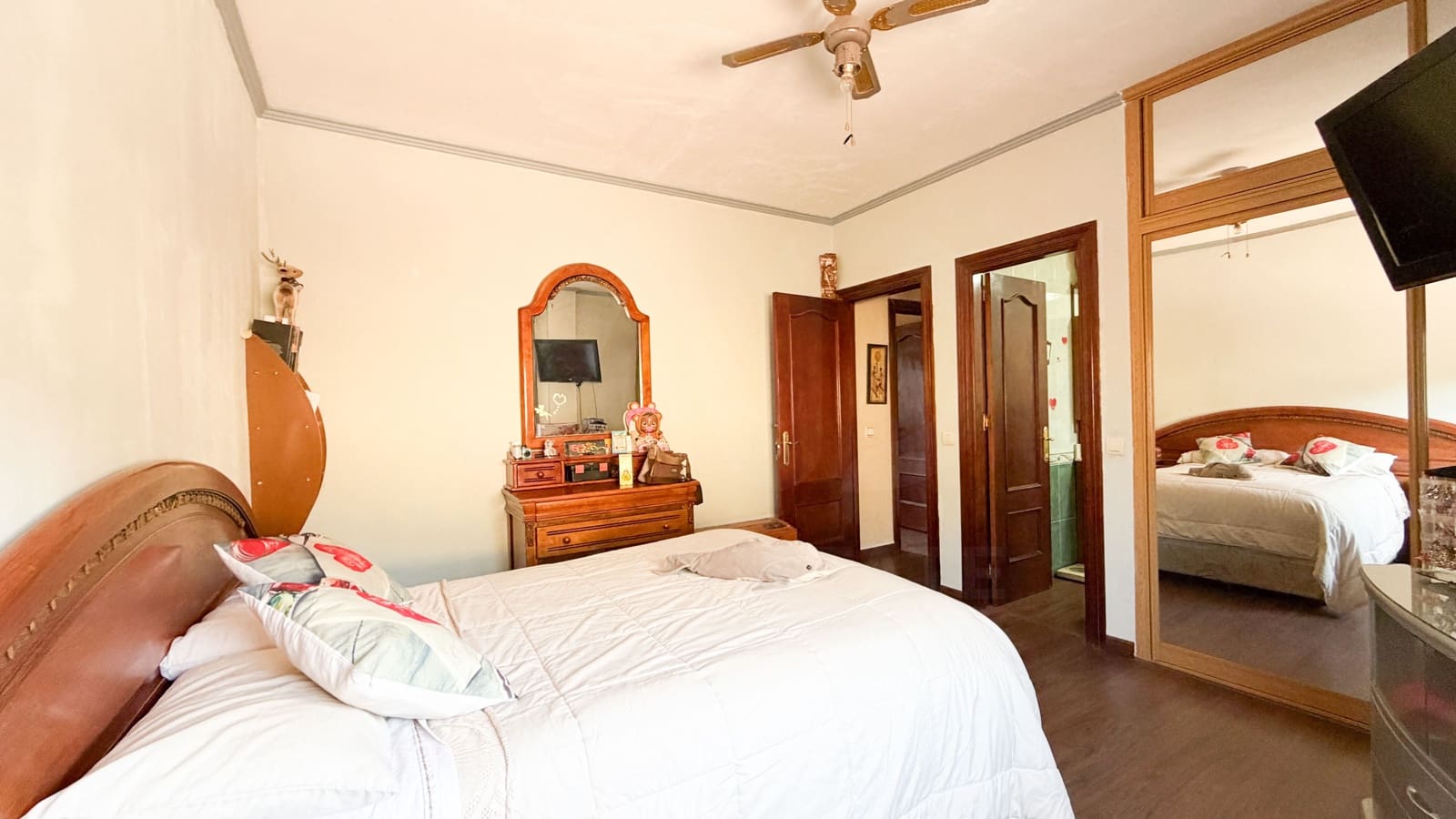 Casa de 4 habitaciones en Alhaurín de la Torre en venta con piscina garaje - 569.900 € (Ref: 10182392)