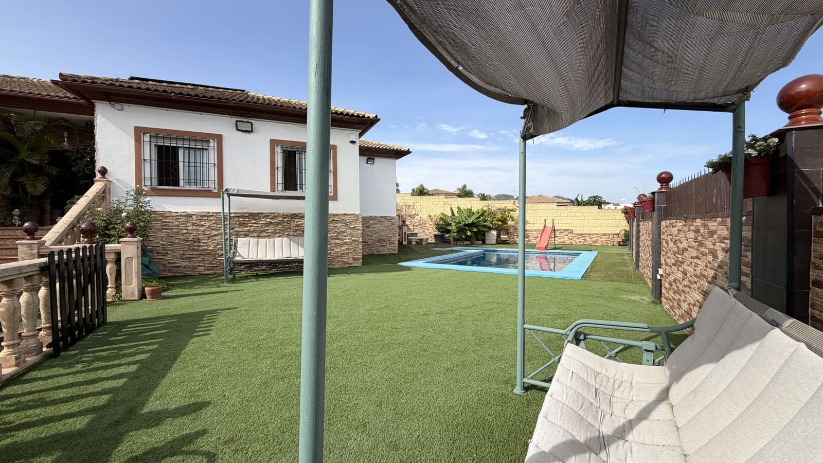 Casa de 4 habitaciones en Alhaurín de la Torre en venta con piscina garaje - 569.900 € (Ref: 10182392)