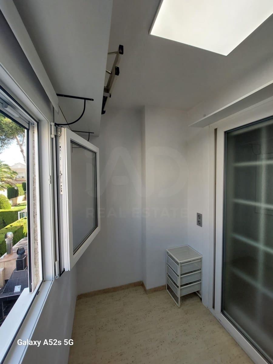 Adosado de 2 habitaciones en Torrevieja en venta con piscina - 197.000 € (Ref: 10182393)
