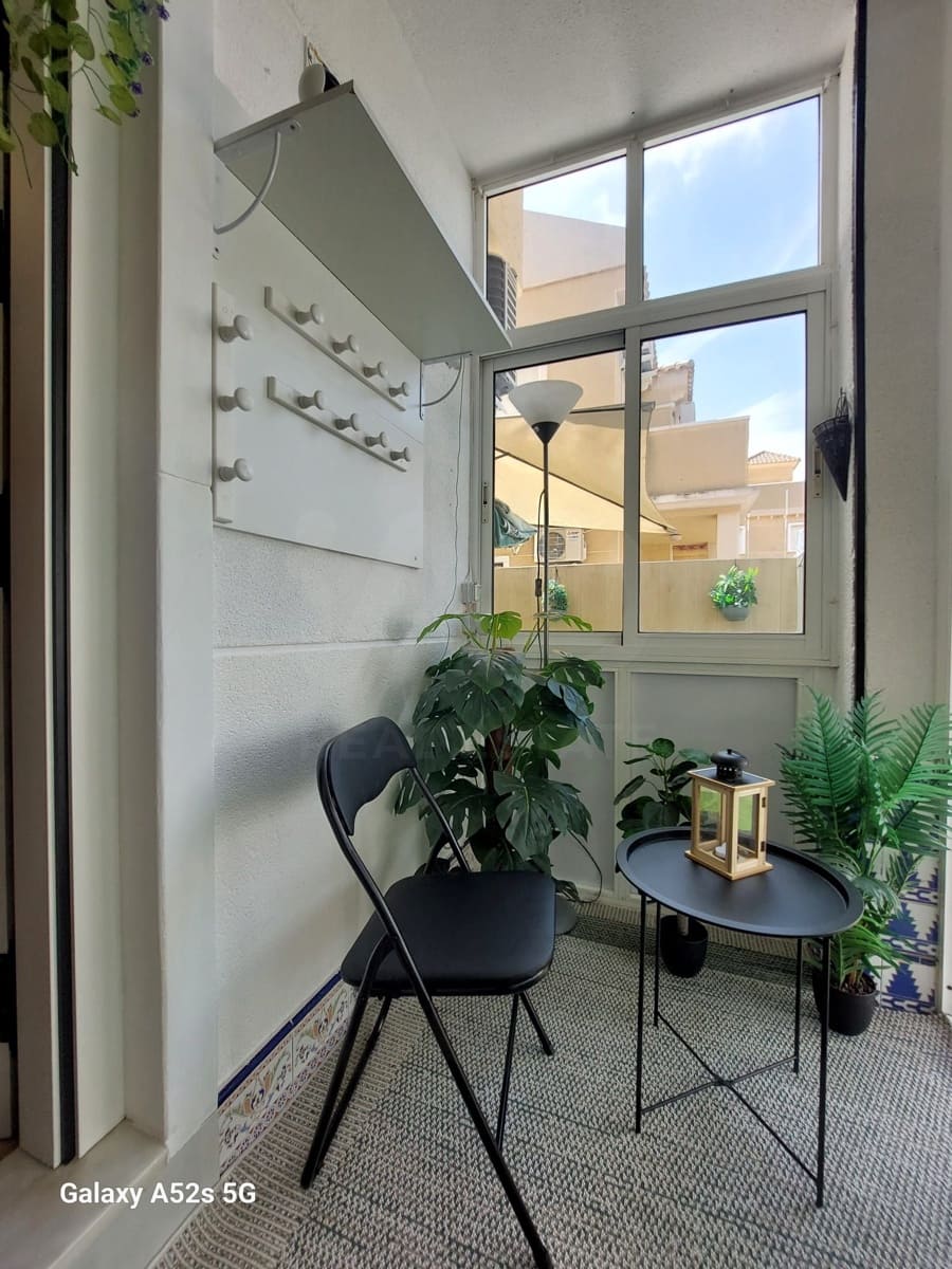 Adosado de 2 habitaciones en Torrevieja en venta con piscina - 197.000 € (Ref: 10182393)