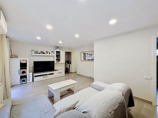 2 bedroom Apartment for sale in Sant Joan Despí - € 238,000 (Ref: 10182395)