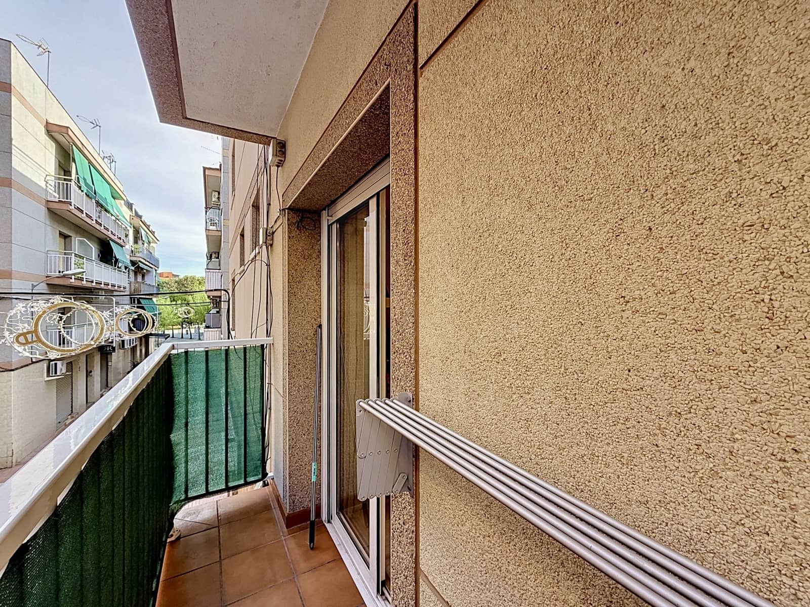 2 bedroom Apartment for sale in Sant Joan Despi - € 238,000 (Ref: 10182395)