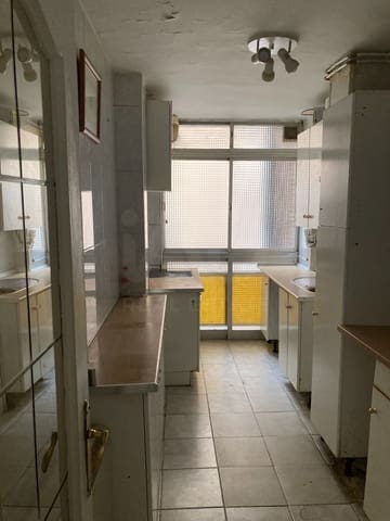 2 soveværelse Lejlighed til salg i Numancia, Madrid by - € 290.000 (Ref: 10183891)