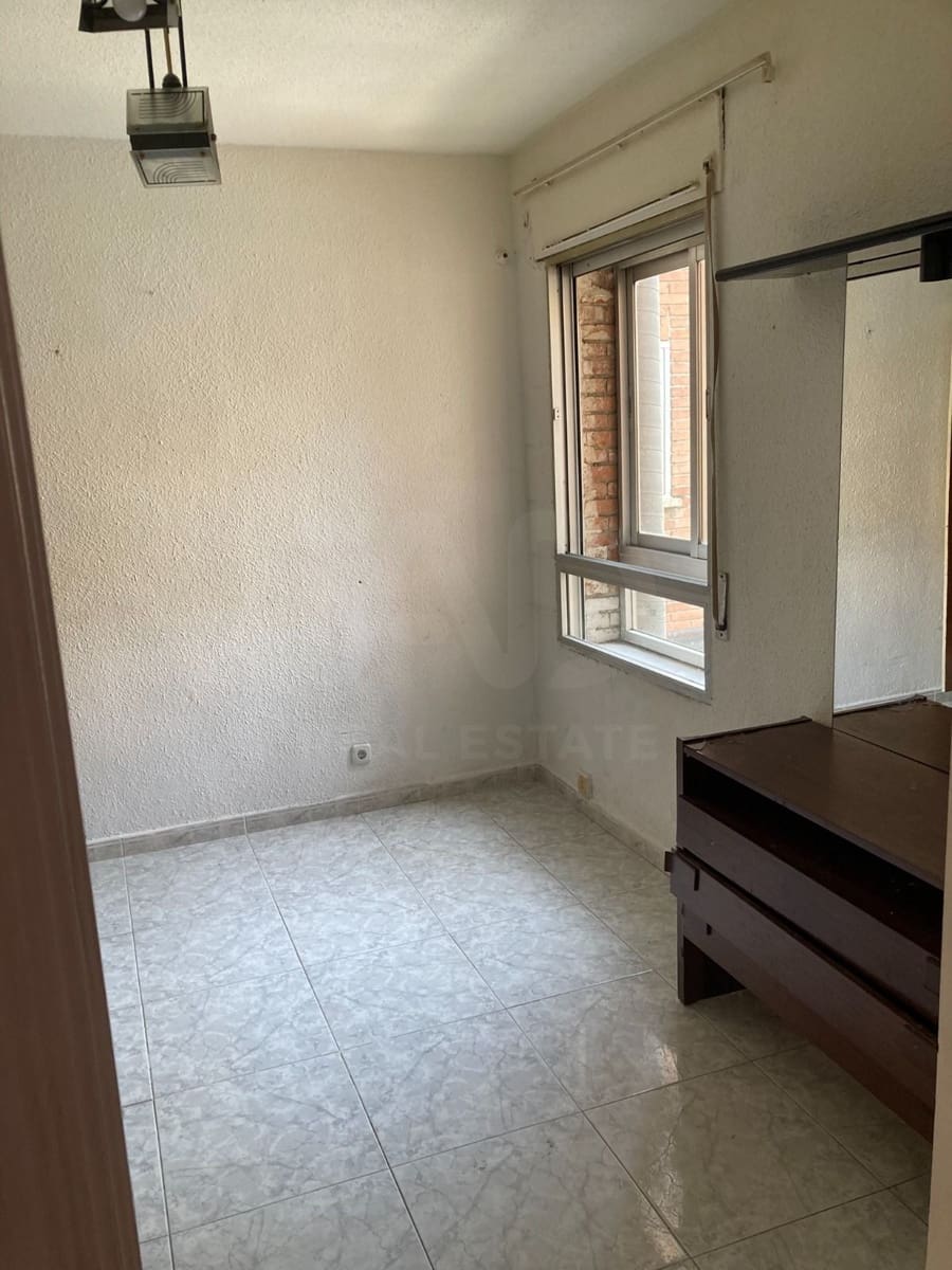 2 soveværelse Lejlighed til salg i Madrid by - € 290.000 (Ref: 10183891)