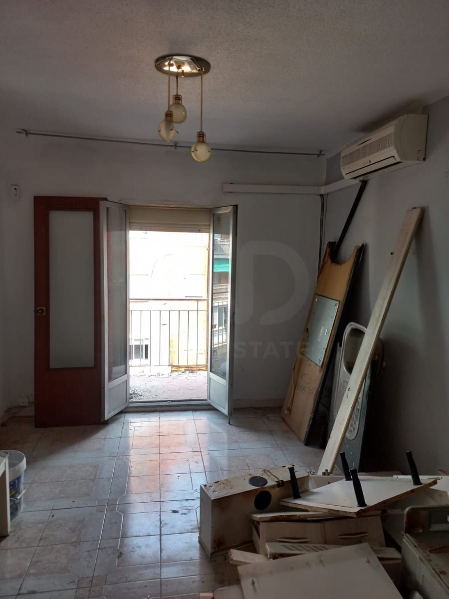 2 soveværelse Lejlighed til salg i Madrid by - € 290.000 (Ref: 10183891)