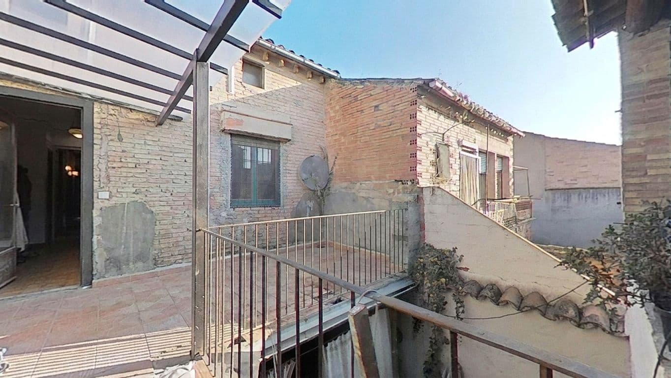 4 bedroom Townhouse for sale in El Palau d'Anglesola with garage - € 170,000 (Ref: 10183893)