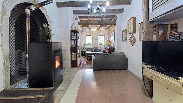 4 bedroom Townhouse for sale in El Palau d'Anglesola with garage - € 170,000 (Ref: 10183893)