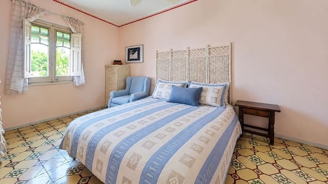 4 bedroom Townhouse for sale in El Palau d'Anglesola with garage - € 170,000 (Ref: 10183893)